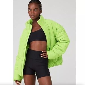 Alo Yoga Corduroy Stage Puffer in Celery Green Unisex Cotton Blend Size XXL
